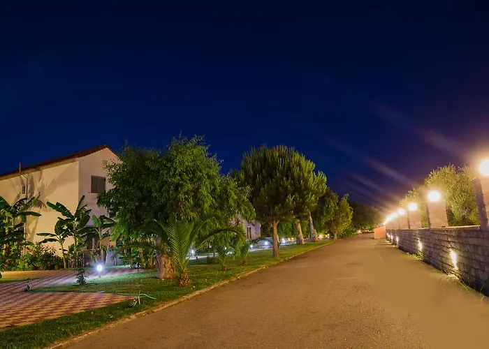 Sias Agios Avgoustinos